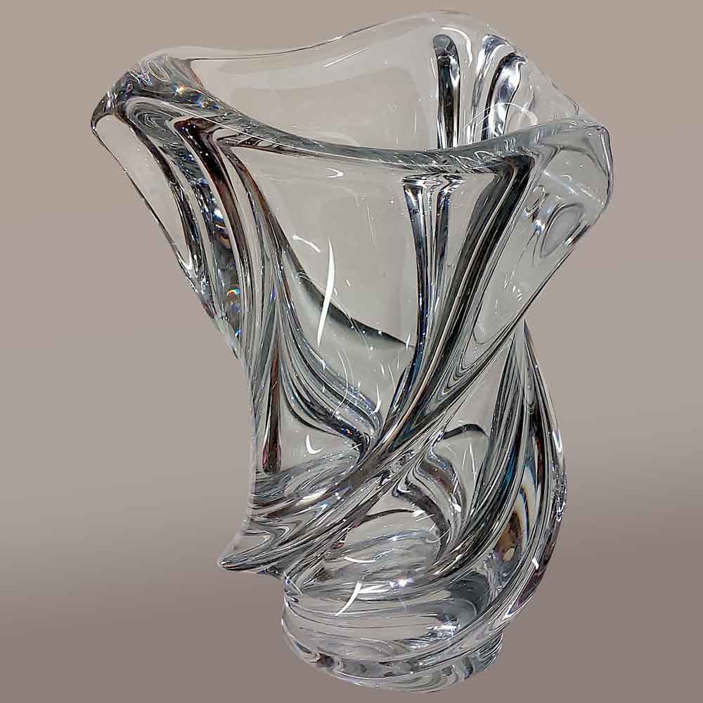 Rare crystal vase dating from the 1950s-1960s designed by Antonio